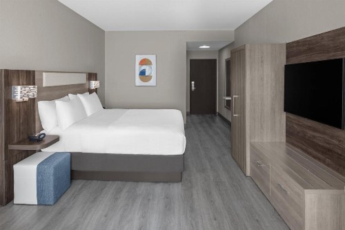 Holiday Inn Express & Suites Midland Loop 250 an IHG Hotel - image 41