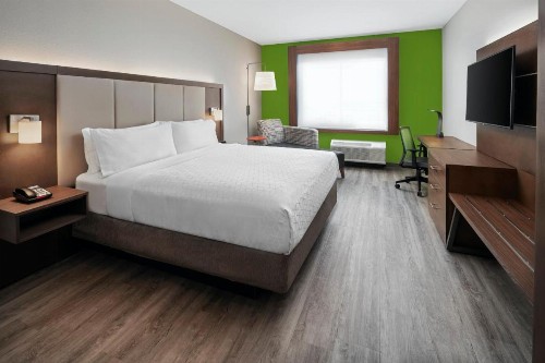 Holiday Inn Express & Suites Midland Loop 250 an IHG Hotel - image 43