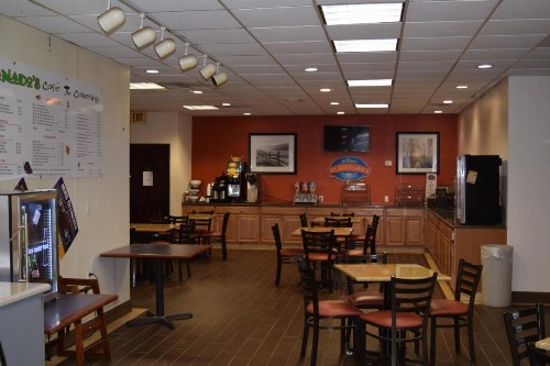 Baymont by Wyndham Midland Airport - image 11