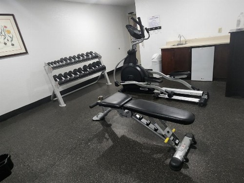 Baymont by Wyndham Midland Airport - image 2