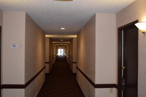 Baymont by Wyndham Midland Airport - image 22