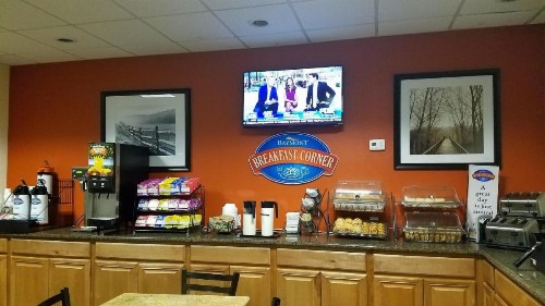 Baymont by Wyndham Midland Airport - image 44