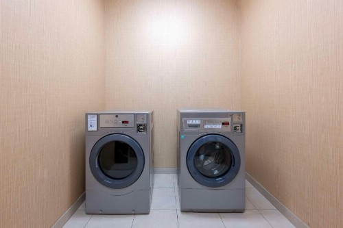 Best Western Plus Midland Suites - image 10