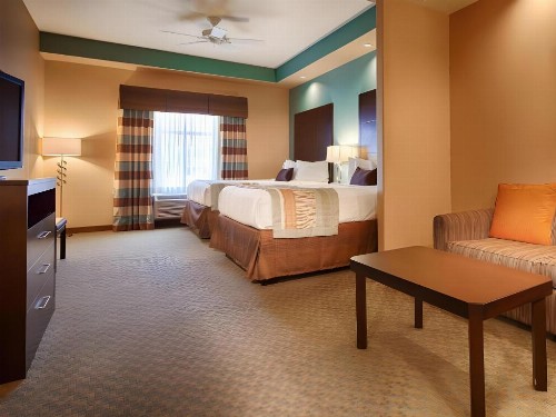 Best Western Plus Midland Suites - image 20