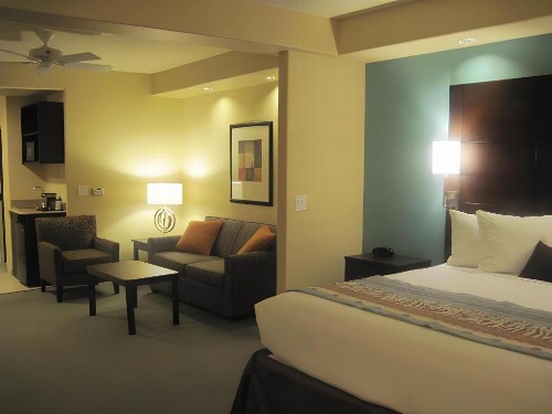 Best Western Plus Midland Suites - image 21