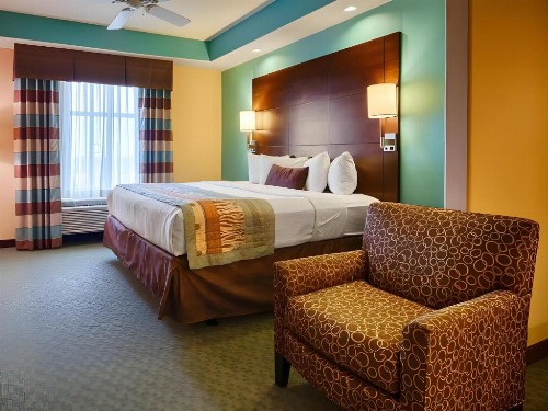 Best Western Plus Midland Suites - image 27