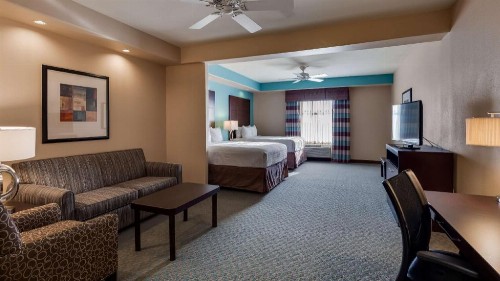Best Western Plus Midland Suites - image 29