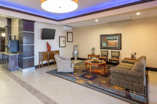 Best Western Plus Midland Suites - image 3