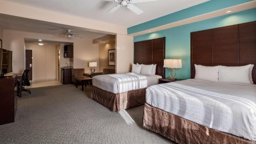 Best Western Plus Midland Suites - image 34