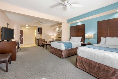 Best Western Plus Midland Suites - image 37