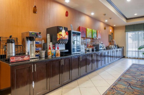 Best Western Plus Midland Suites - image 5