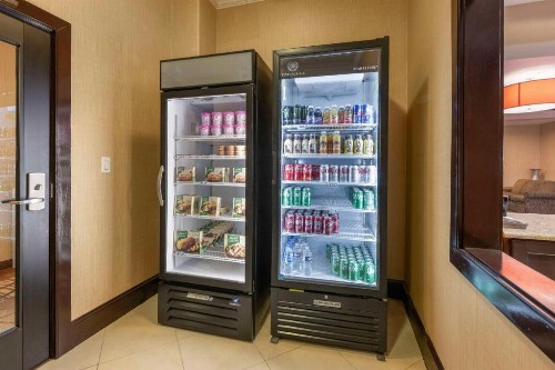 Best Western Plus Midland Suites - image 7