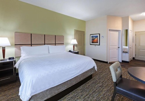 Candlewood Suites Midland an IHG Hotel - image 24