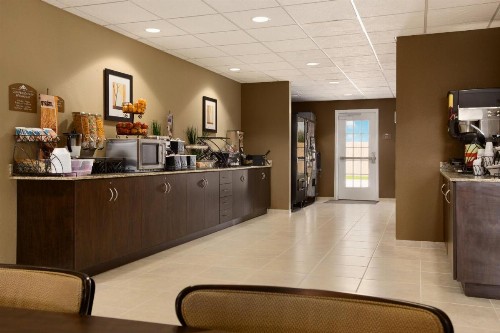 Microtel Inn & Suites by Wyndham - image 16