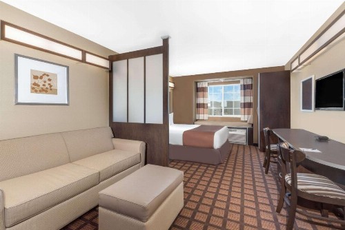Microtel Inn & Suites by Wyndham - image 29