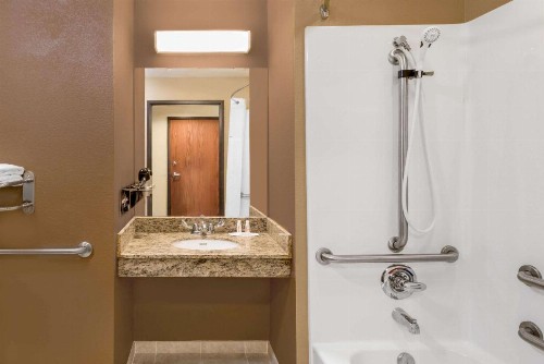 Microtel Inn & Suites by Wyndham - image 35