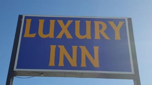 Luxury Inn - image 9