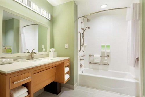 Home2 Suites by Hilton Midland - image 19