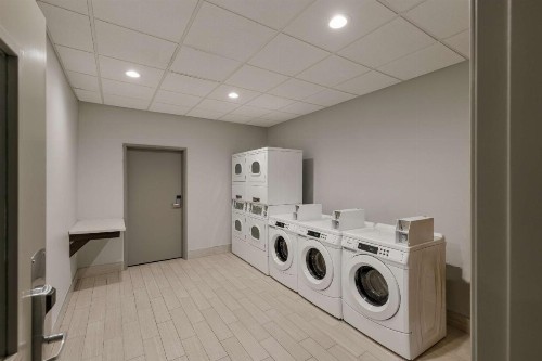 Super 8 by Wyndham Midland South - image 33