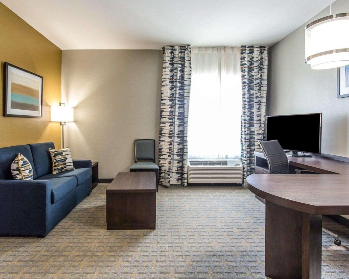 MainStay Suites Midland - image 7