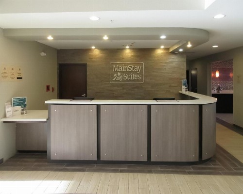 MainStay Suites Midland - image 8