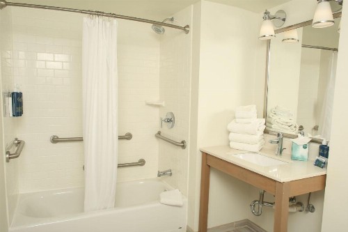 Four Points by Sheraton Midland - image 5