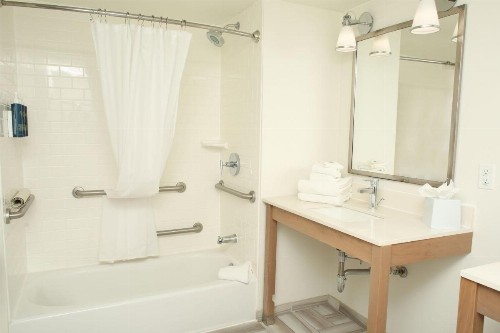 Four Points by Sheraton Midland - image 6