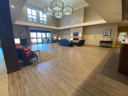 Comfort Suites Midland West - image 6
