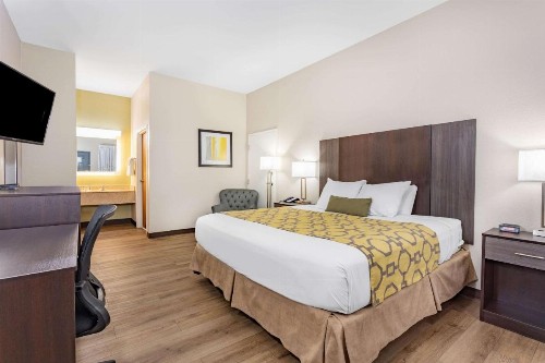 Baymont by Wyndham Midway - image 16