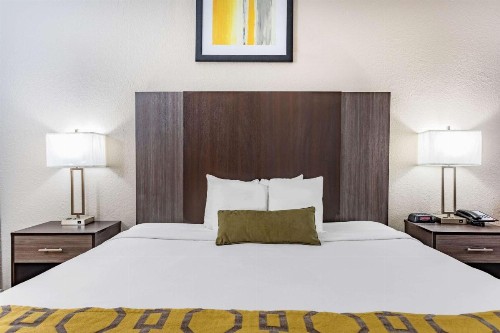Baymont by Wyndham Midway - image 17