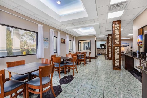 Baymont by Wyndham Midway - image 2
