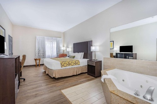 Baymont by Wyndham Midway - image 21