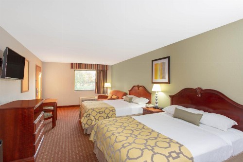 Baymont by Wyndham Midway - image 28