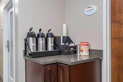 Baymont by Wyndham Midway - image 36