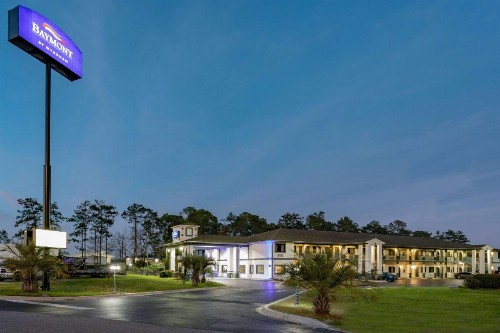 Baymont by Wyndham Midway - image 38