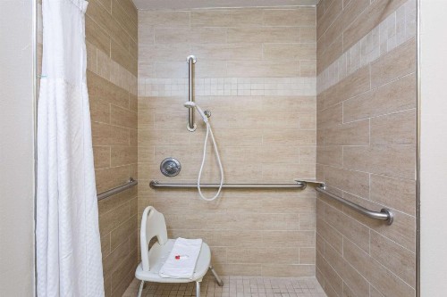 Baymont by Wyndham Midway - image 5
