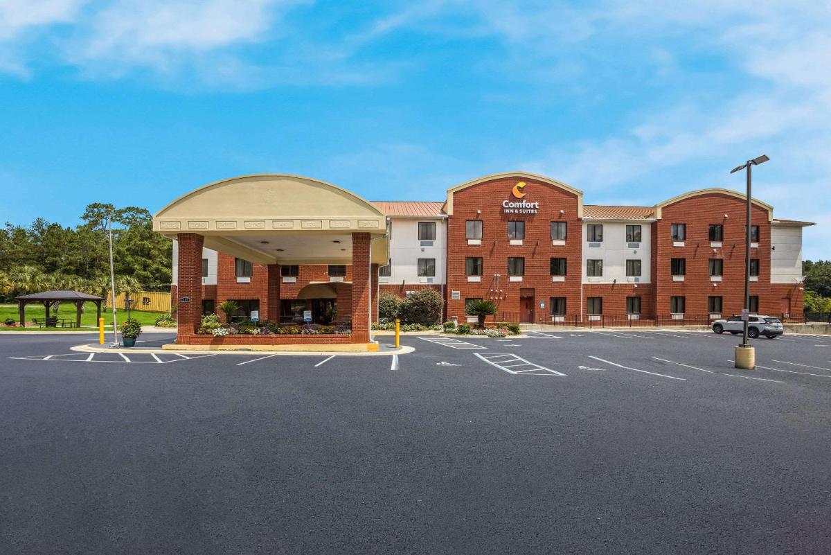 Comfort Inn & Suites Midway - Tallahassee West - image 2