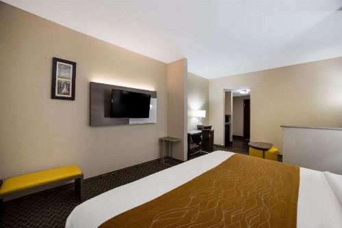 Comfort Inn & Suites Midway - Tallahassee West - image 26