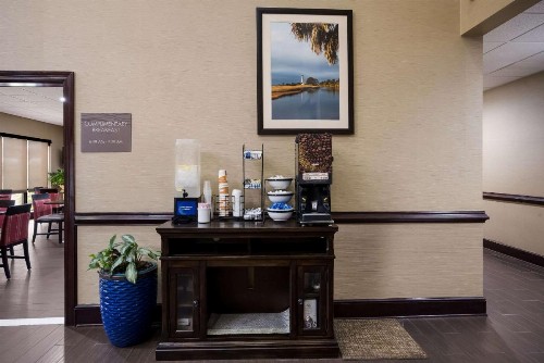 Comfort Inn & Suites Midway - Tallahassee West - image 5