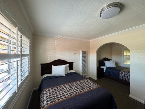 Tamalpais Motel - image 11