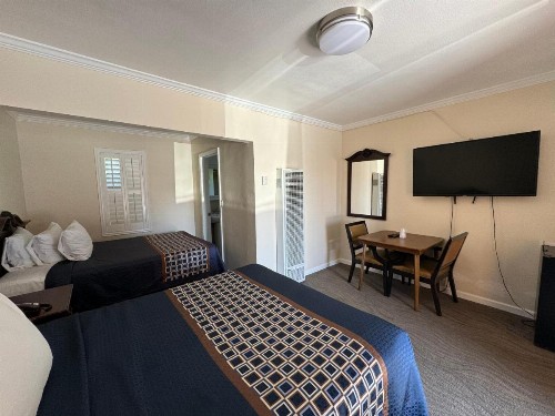 Tamalpais Motel - image 13