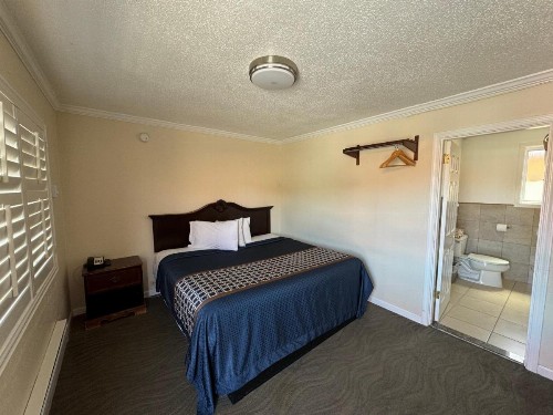 Tamalpais Motel - image 25