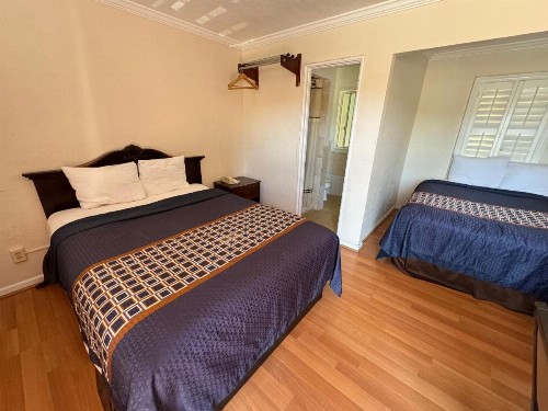 Tamalpais Motel - image 9