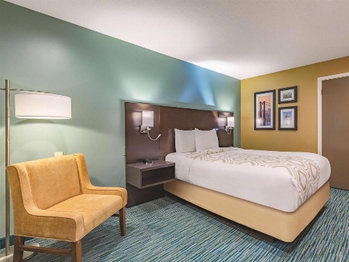 La Quinta by Wyndham San Francisco Airport West - image 29