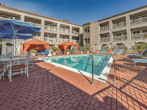 La Quinta by Wyndham San Francisco Airport West - image 39