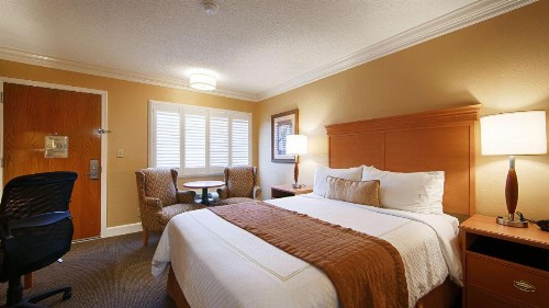 SFO Airport Hotel El Rancho Inn Signature Collection - image 13