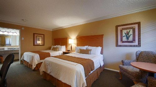 SFO Airport Hotel El Rancho Inn Signature Collection - image 3