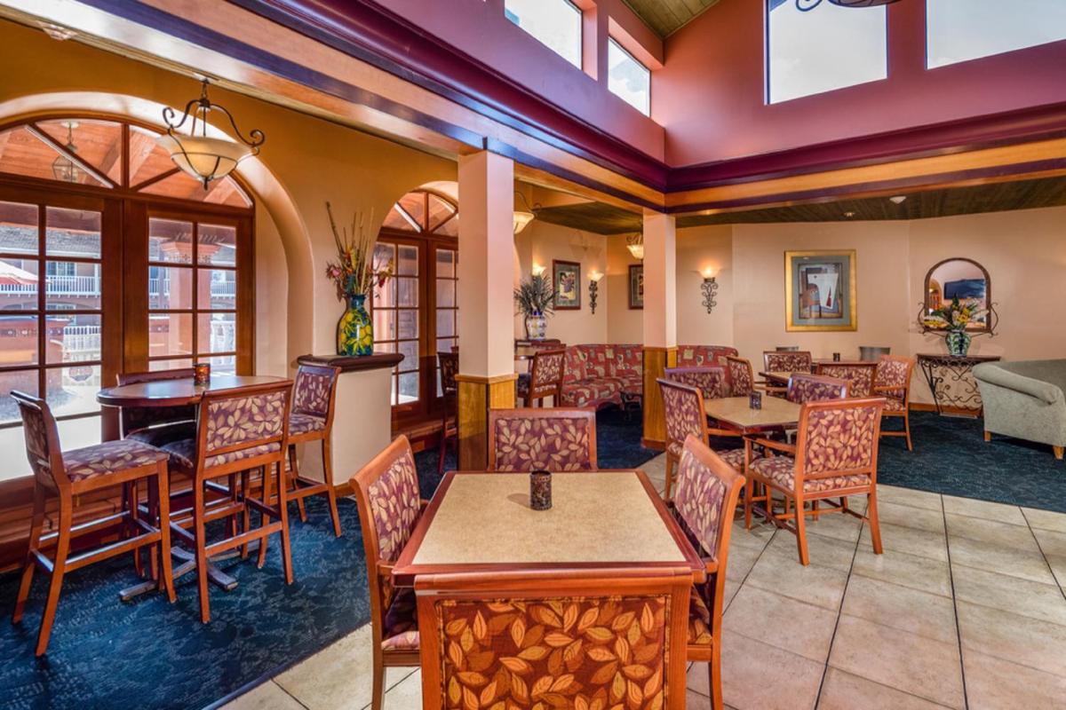 SFO Airport Hotel El Rancho Inn Signature Collection - image 5