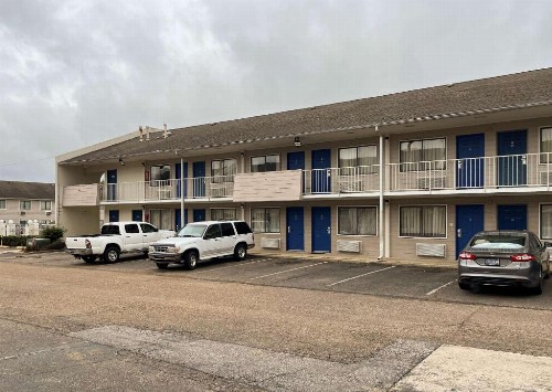 Admiralty Suites & Inn - Millington - image 4