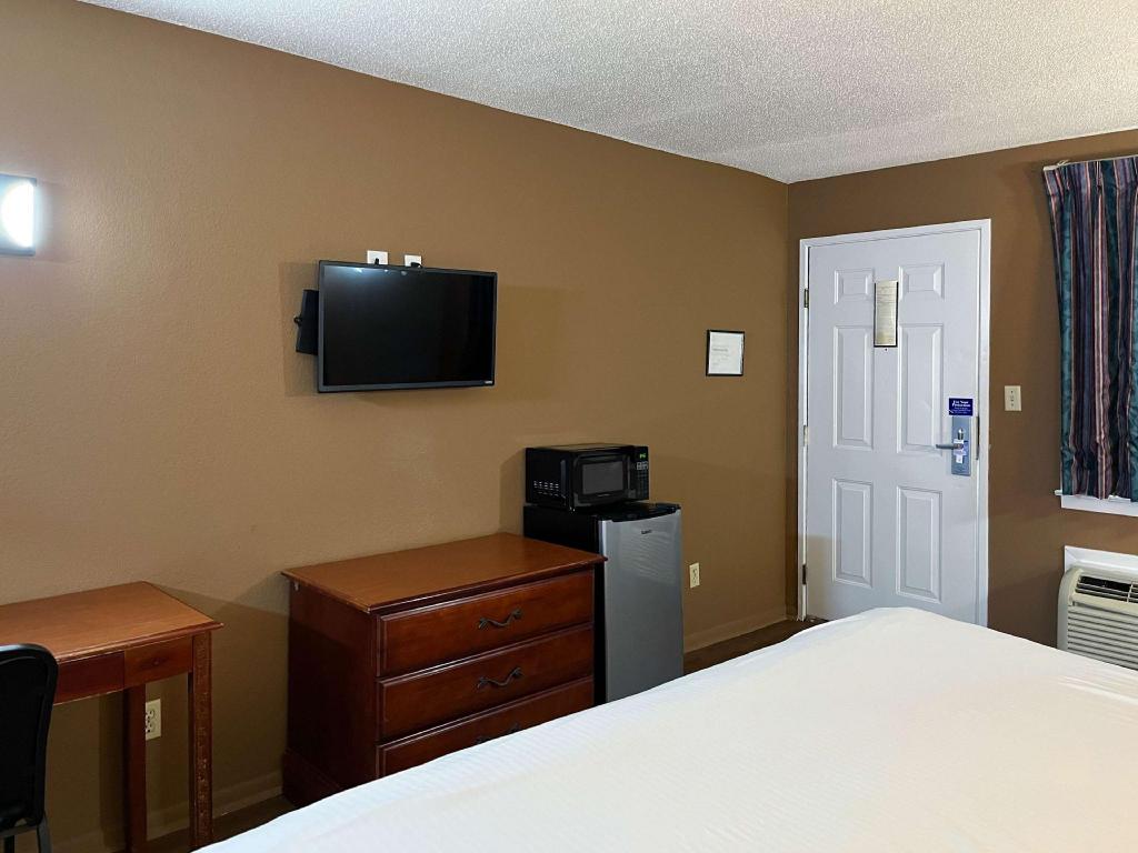 Admiralty Suites & Inn - Millington - image 7
